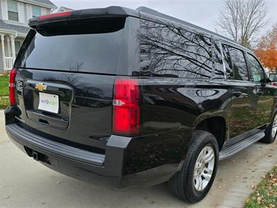 2015 Chevrolet Suburban LT - Photo 9 - Chesterfield, MO 63005