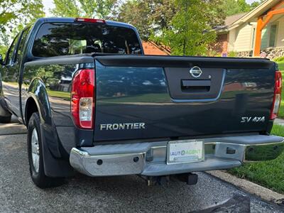 2013 Nissan Frontier SV   - Photo 4 - Chesterfield, MO 63005