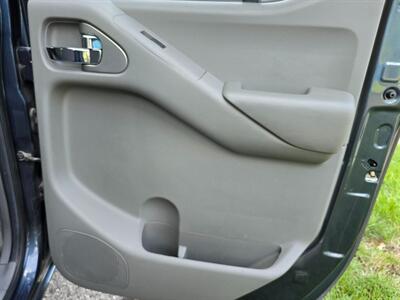 2013 Nissan Frontier SV   - Photo 14 - Chesterfield, MO 63005