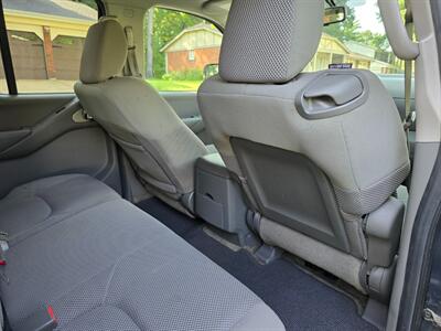 2013 Nissan Frontier SV   - Photo 21 - Chesterfield, MO 63005