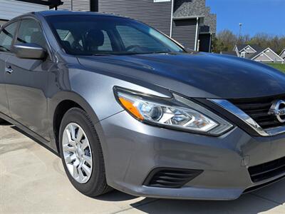 2016 Nissan Altima 2.5   - Photo 10 - Chesterfield, MO 63005