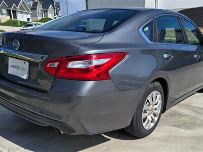 2016 Nissan Altima 2.5   - Photo 8 - Chesterfield, MO 63005