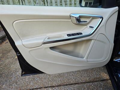 2014 Volvo S60 T6 AWD   - Photo 15 - Chesterfield, MO 63005