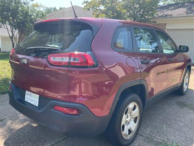 2017 Jeep Cherokee Sport   - Photo 6 - Chesterfield, MO 63005