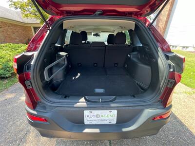 2017 Jeep Cherokee Sport   - Photo 31 - Chesterfield, MO 63005