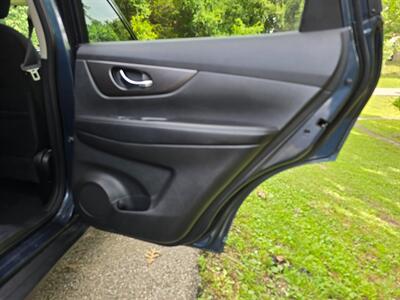 2014 Nissan Rogue SV   - Photo 26 - Chesterfield, MO 63005