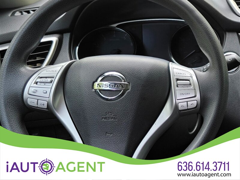 2014 Nissan Rogue SV  