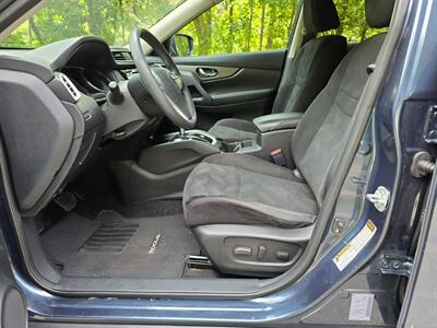 2014 Nissan Rogue SV   - Photo 13 - Chesterfield, MO 63005