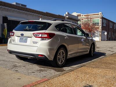 2017 Subaru Impreza Premium   - Photo 6 - Chesterfield, MO 63005