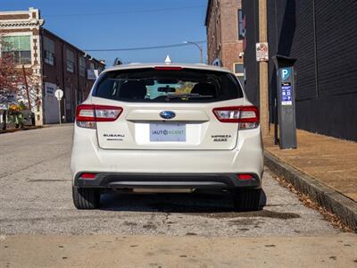 2017 Subaru Impreza Premium   - Photo 24 - Chesterfield, MO 63005