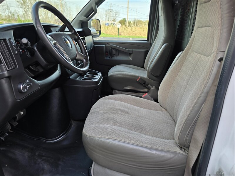 2017 Chevrolet Express G2500  