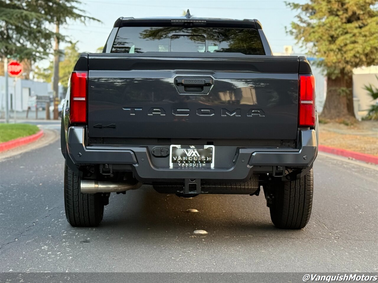 2025 Toyota Tacoma TRD Sport 4x4 Premium w. Tow - Photo 4 - Concord, CA 94520