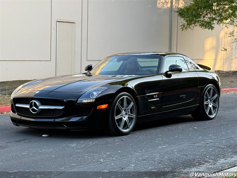 2011 Mercedes-Benz SLS AMG * GULLWING *  