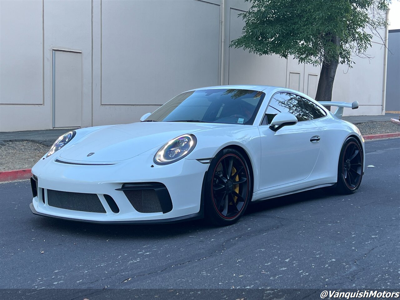 2018 Porsche 911 GT3  *MANUAL* 991.2   - Photo 52 - Concord, CA 94520