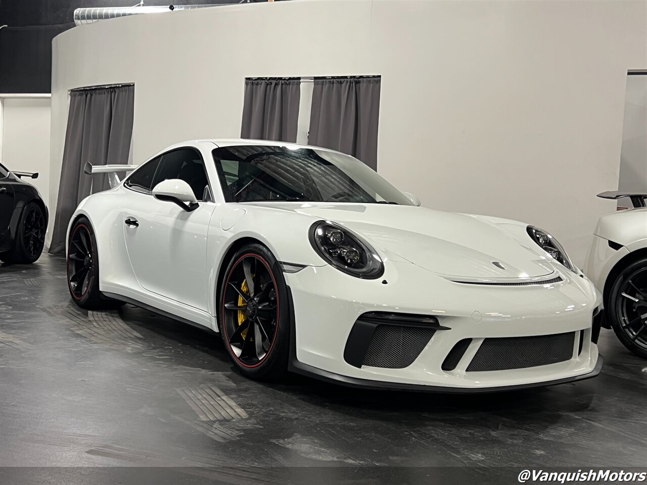 2018 Porsche 911 GT3  *MANUAL* 991.2   - Photo 39 - Concord, CA 94520