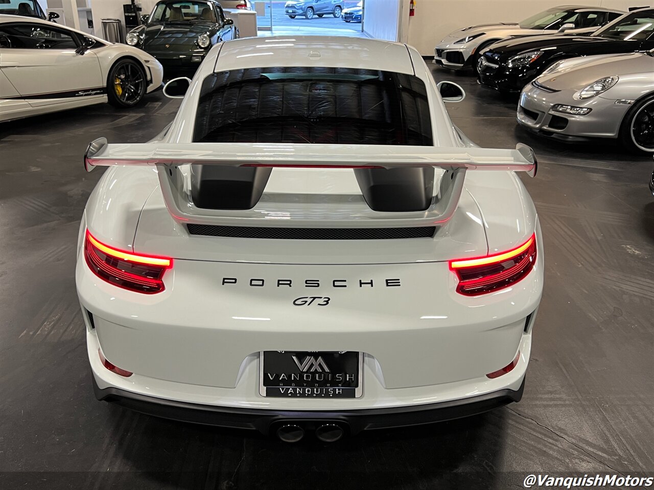 2018 Porsche 911 GT3  *MANUAL* 991.2   - Photo 31 - Concord, CA 94520