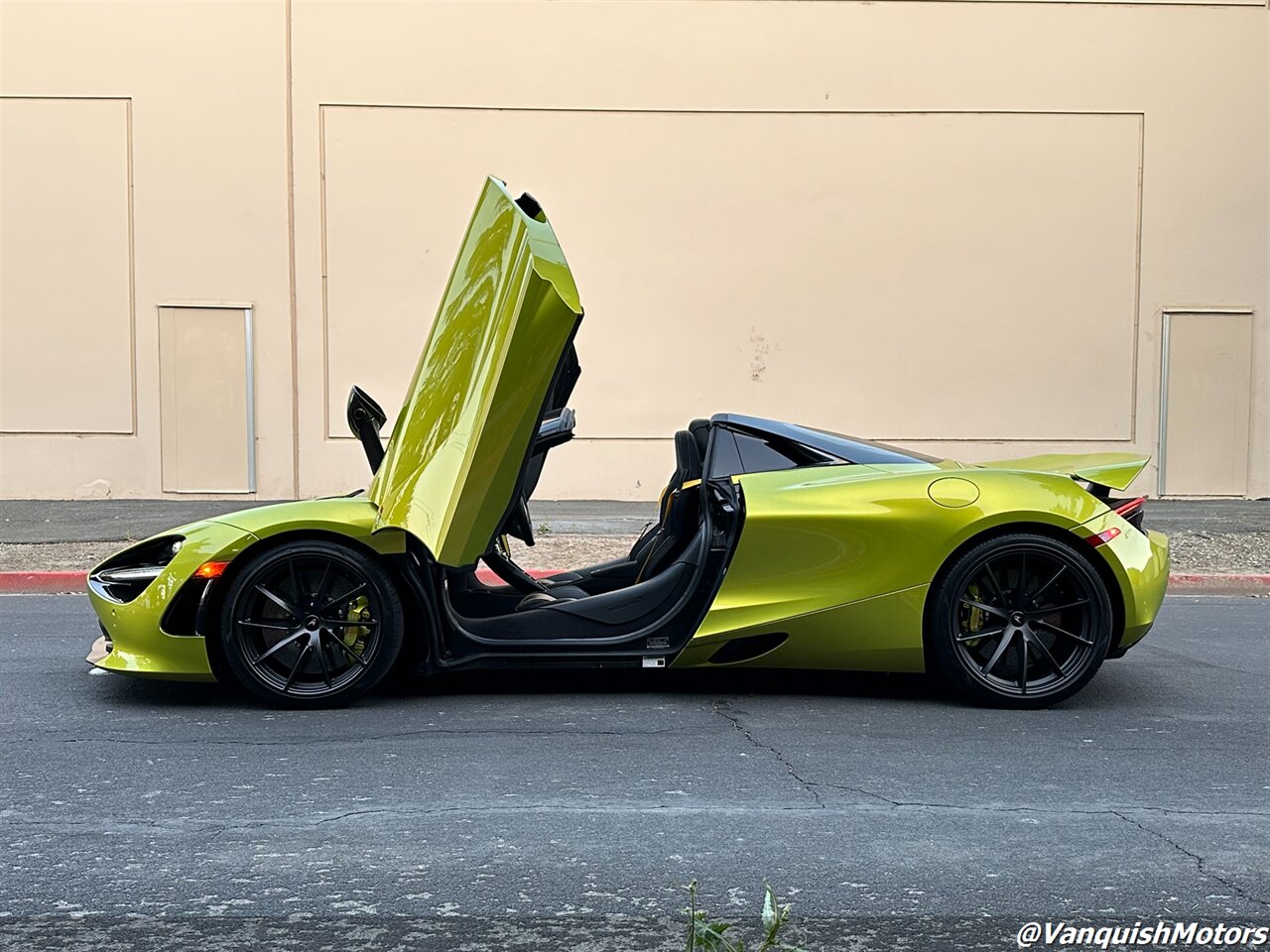 2022 McLaren 720S Spider ($375K MSRP) HEAVY CARBON + EM ROOF   - Photo 6 - Concord, CA 94520