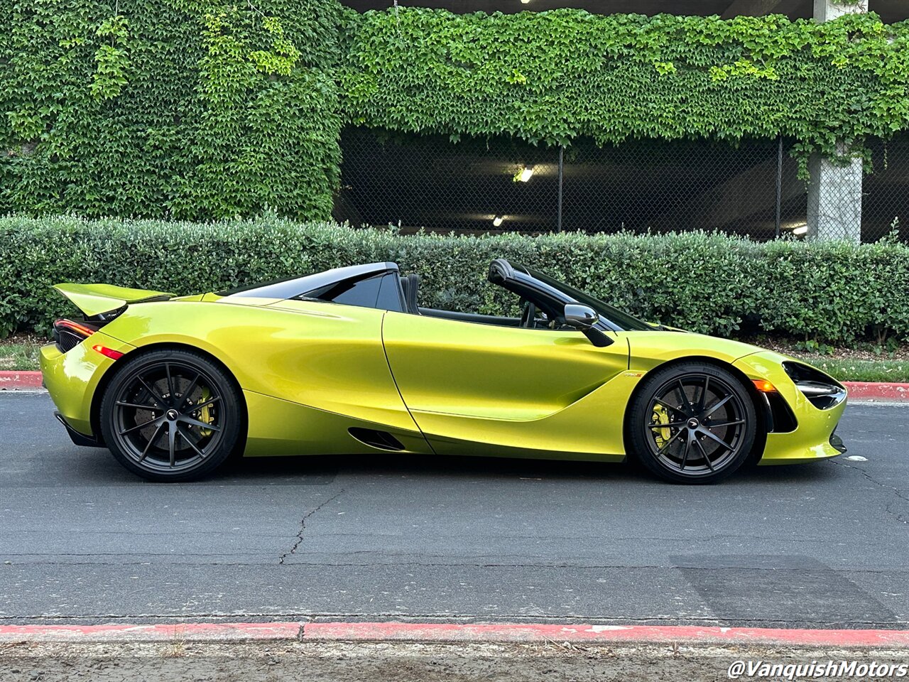 2022 McLaren 720S Spider ($375K MSRP) HEAVY CARBON + EM ROOF   - Photo 4 - Concord, CA 94520