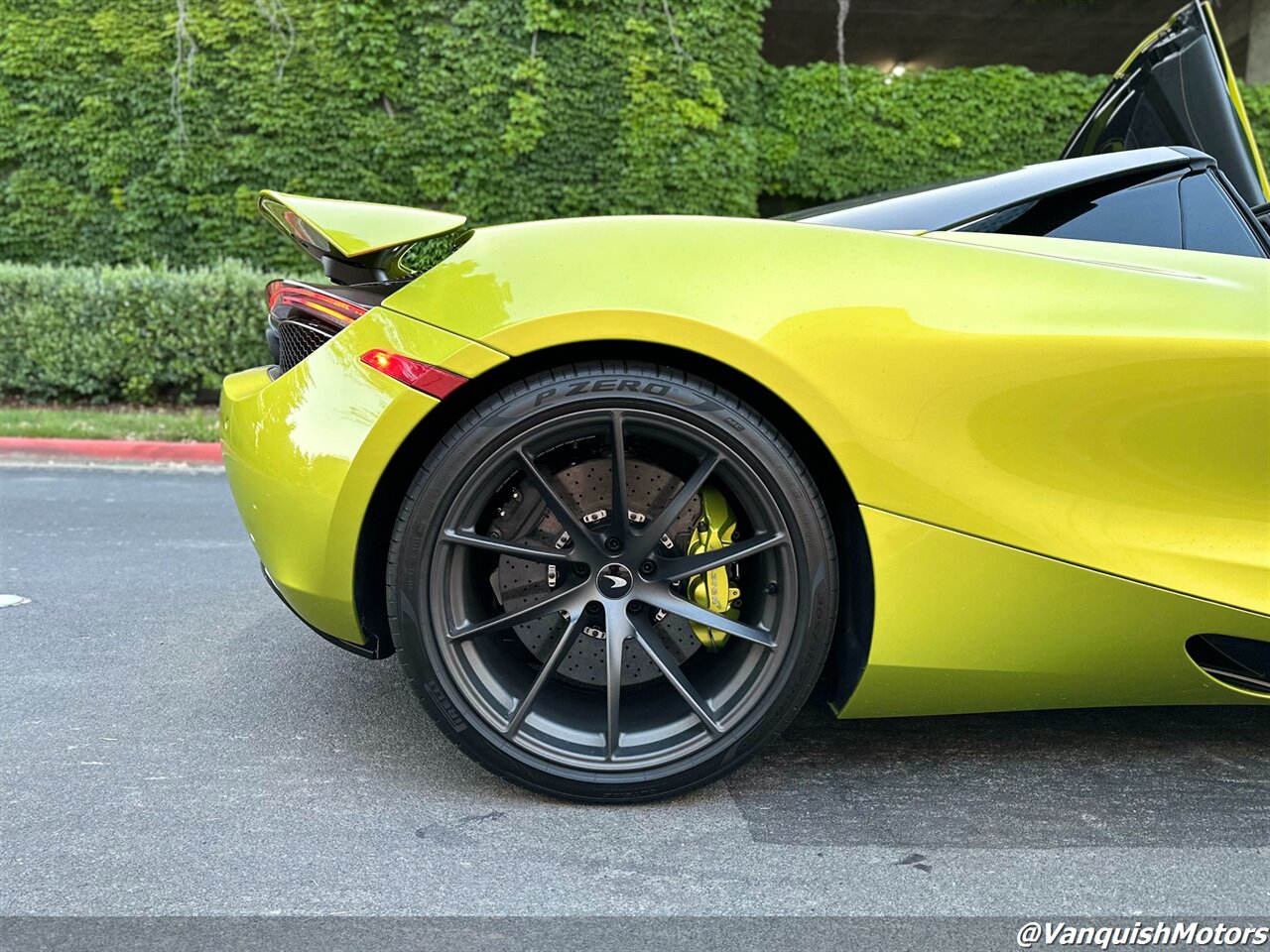 2022 McLaren 720S Spider ($375K MSRP) HEAVY CARBON + EM ROOF   - Photo 27 - Concord, CA 94520