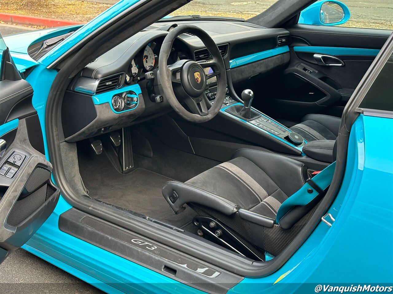 2018 Porsche 911 GT3 * MIAMI BLUE * MANUAL *   - Photo 47 - Concord, CA 94520