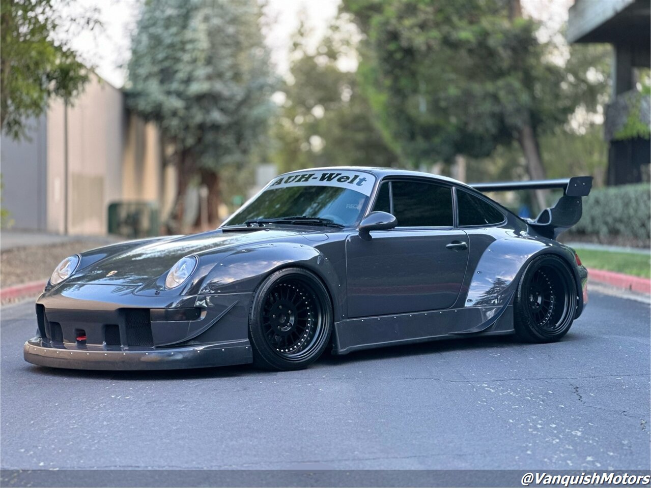 1995 Porsche 911 RWB RAUH WELT BEGRIF 993   - Photo 1 - Concord, CA 94520