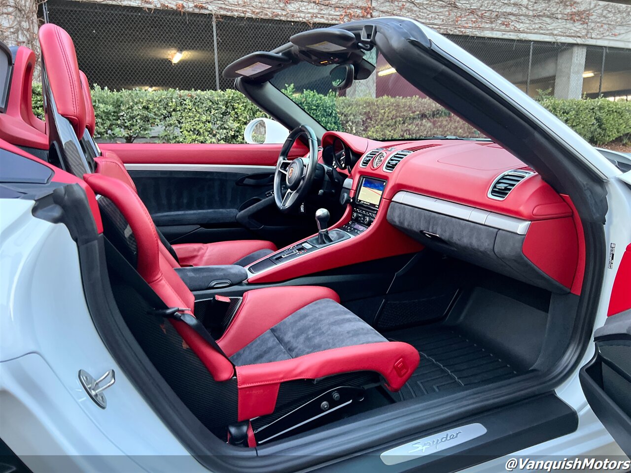 2016 Porsche Boxster Spyder w.CF Buckets   - Photo 37 - Concord, CA 94520