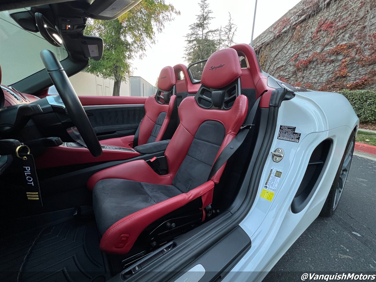 2016 Porsche Boxster Spyder w.CF Buckets   - Photo 26 - Concord, CA 94520