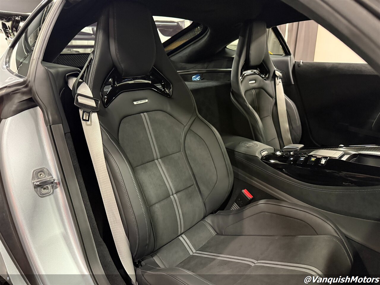 2021 Mercedes-Benz AMG GT Black Series * ONLY 280 MILES *   - Photo 35 - Concord, CA 94520