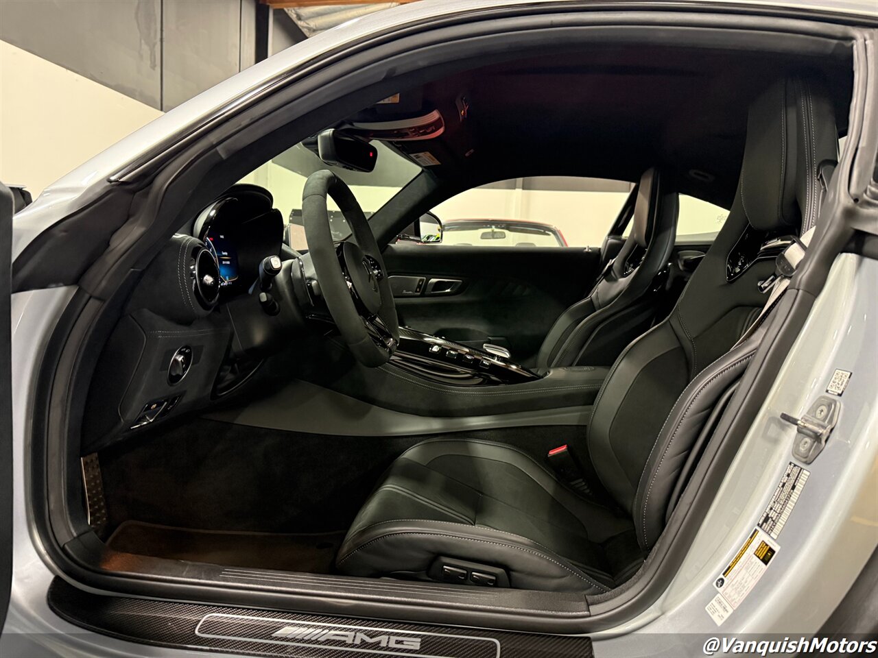 2021 Mercedes-Benz AMG GT Black Series * ONLY 280 MILES *   - Photo 21 - Concord, CA 94520