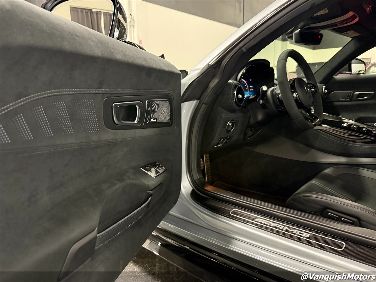 2021 Mercedes-Benz AMG GT Black Series * ONLY 280 MILES *   - Photo 20 - Concord, CA 94520