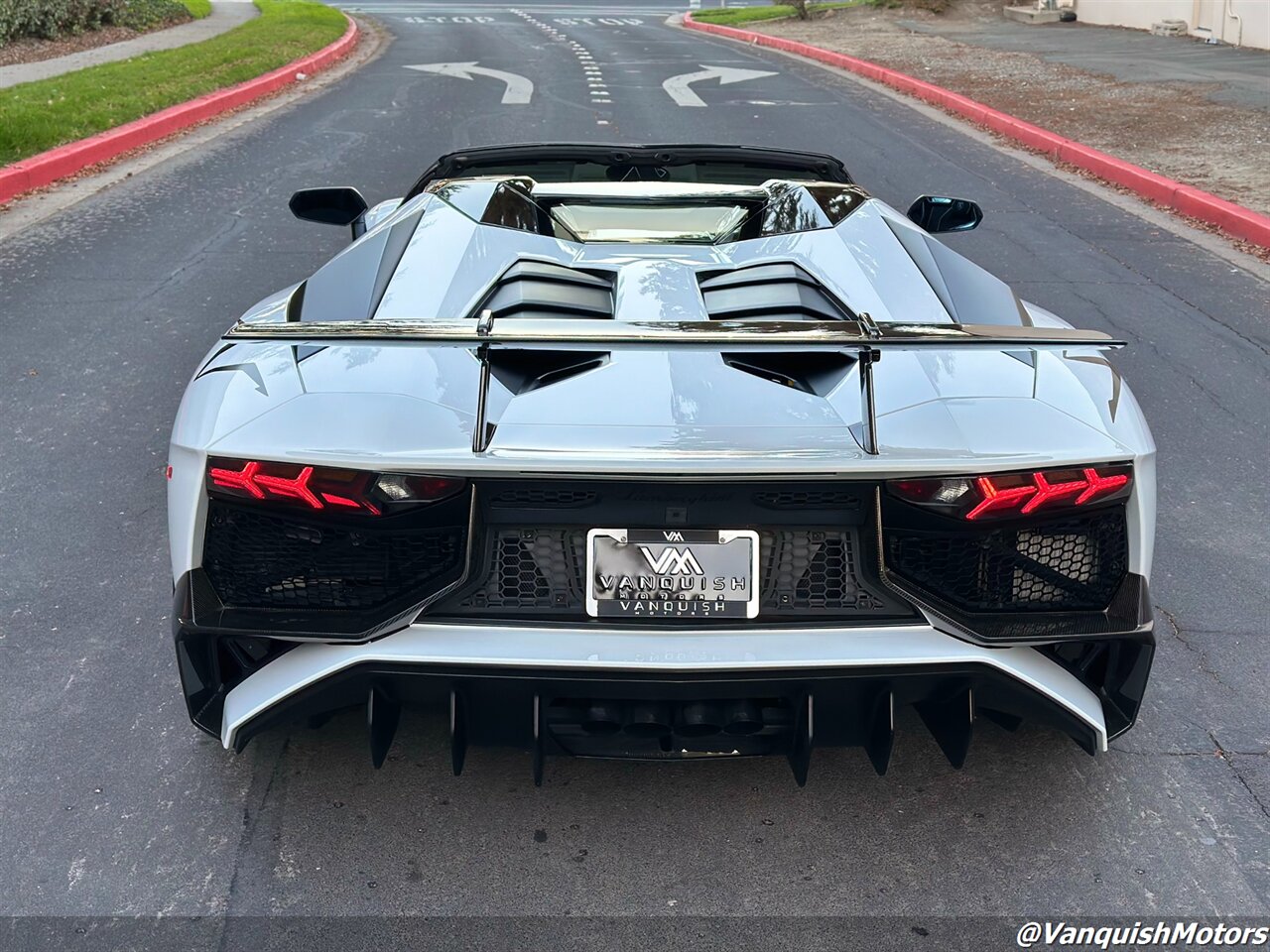 2017 Lamborghini Aventador LP 750-4 SV * RYFT  *  White Roadster - Photo 38 - Concord, CA 94520