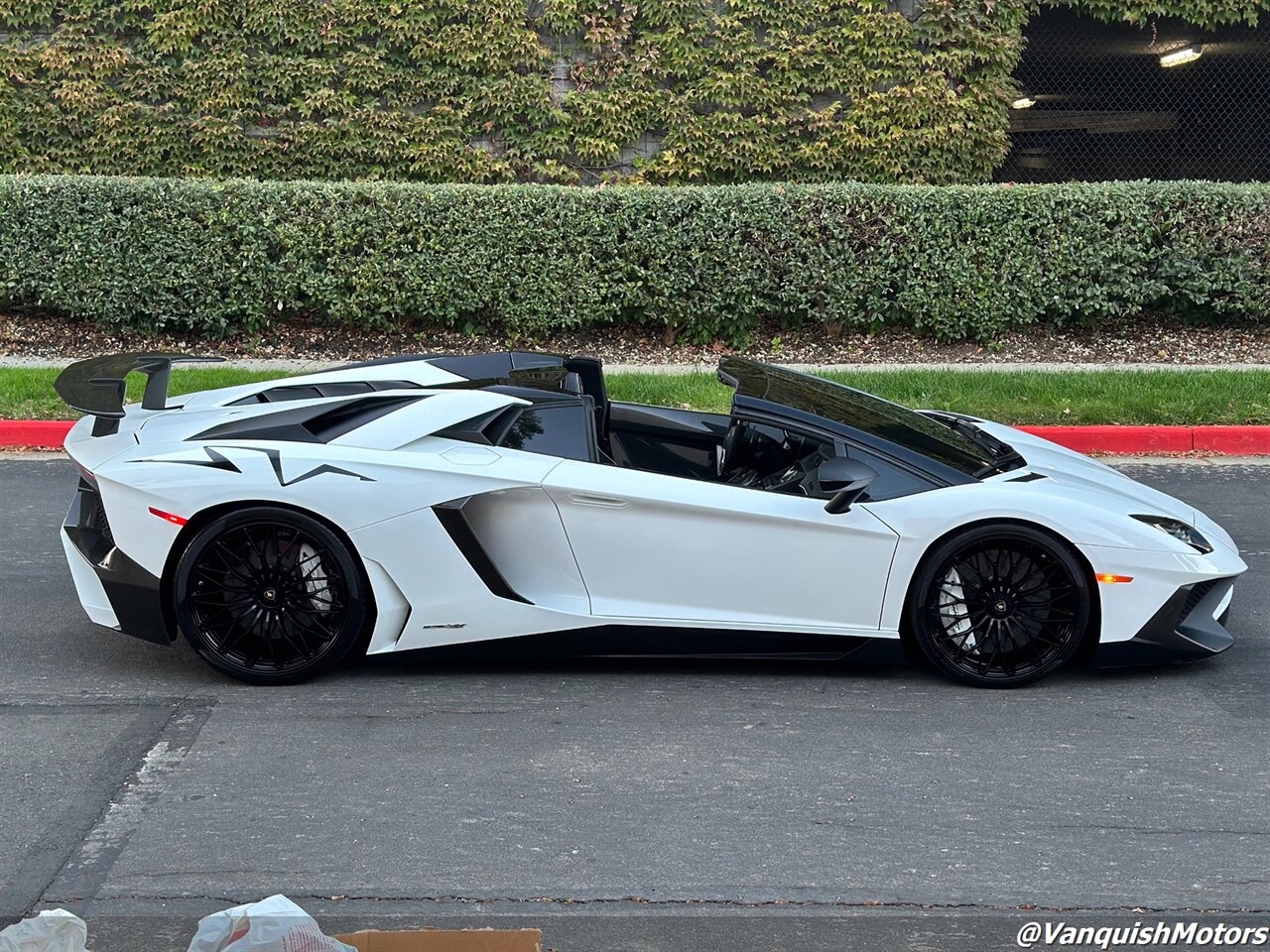 2017 Lamborghini Aventador LP 750-4 SV * RYFT  *  White Roadster - Photo 40 - Concord, CA 94520