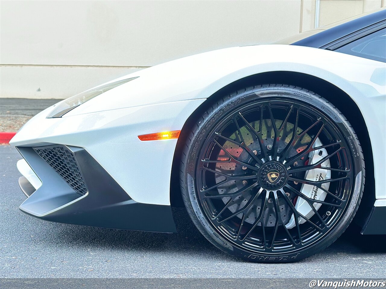 2017 Lamborghini Aventador LP 750-4 SV * RYFT  *  White Roadster - Photo 37 - Concord, CA 94520