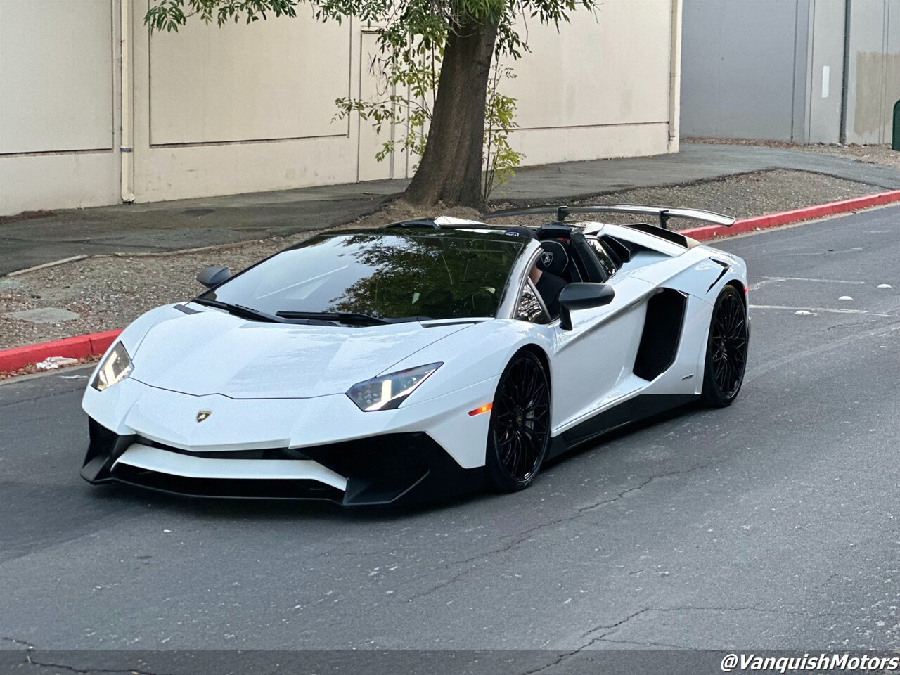 2017 Lamborghini Aventador LP 750-4 SV * RYFT  *  White Roadster - Photo 35 - Concord, CA 94520