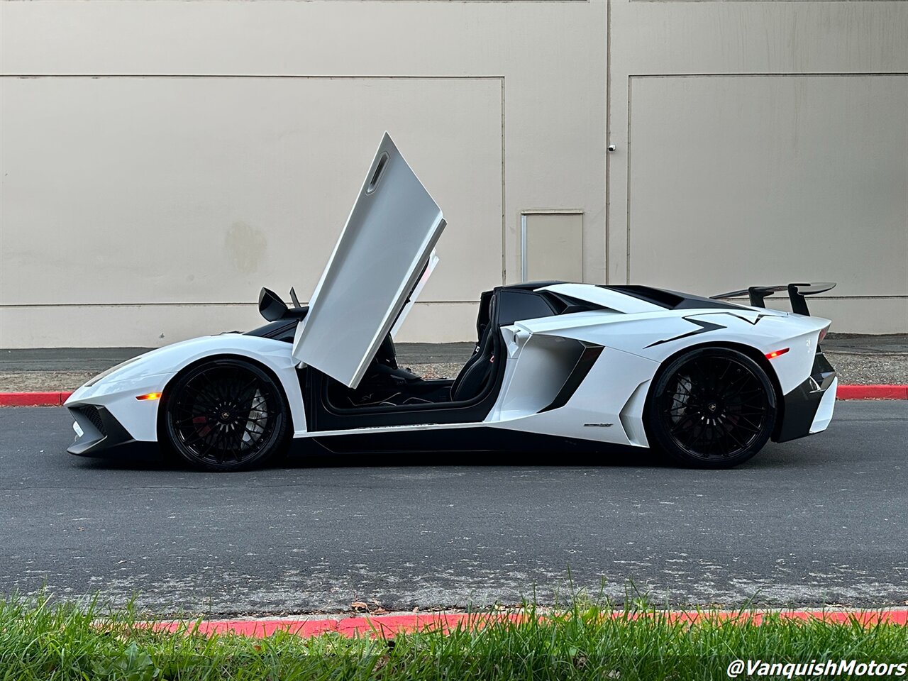 2017 Lamborghini Aventador LP 750-4 SV * RYFT  *  White Roadster - Photo 84 - Concord, CA 94520