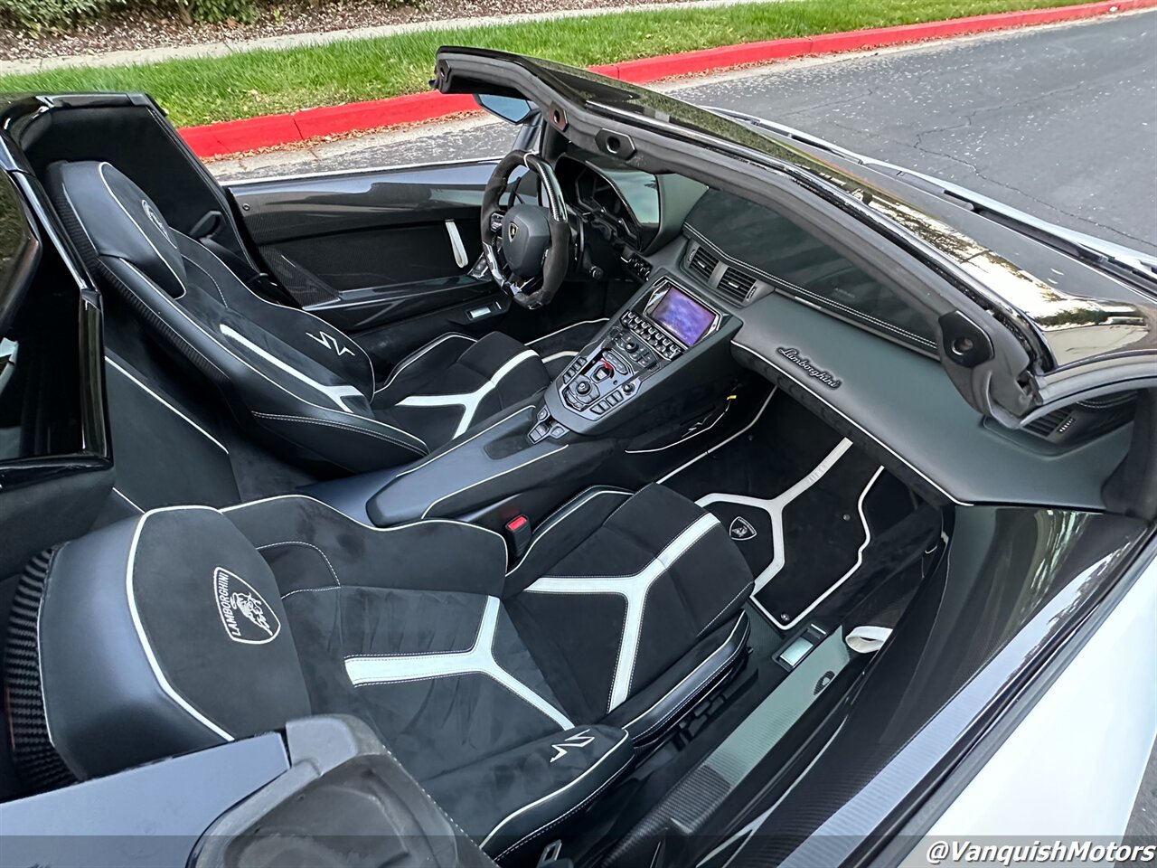 2017 Lamborghini Aventador LP 750-4 SV * RYFT  *  White Roadster - Photo 19 - Concord, CA 94520