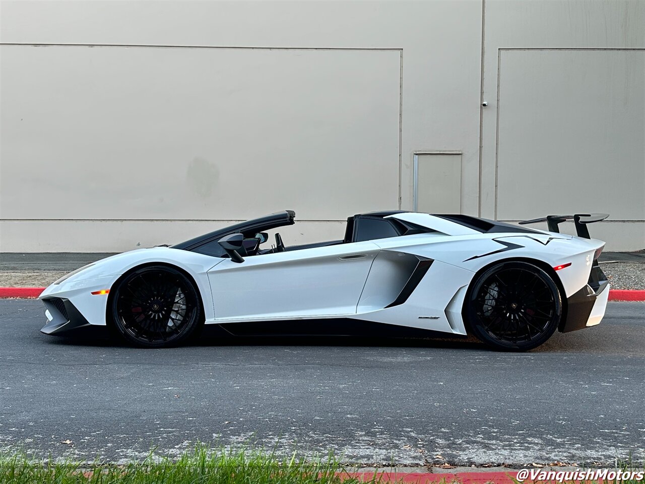 2017 Lamborghini Aventador LP 750-4 SV * RYFT  *  White Roadster - Photo 3 - Concord, CA 94520