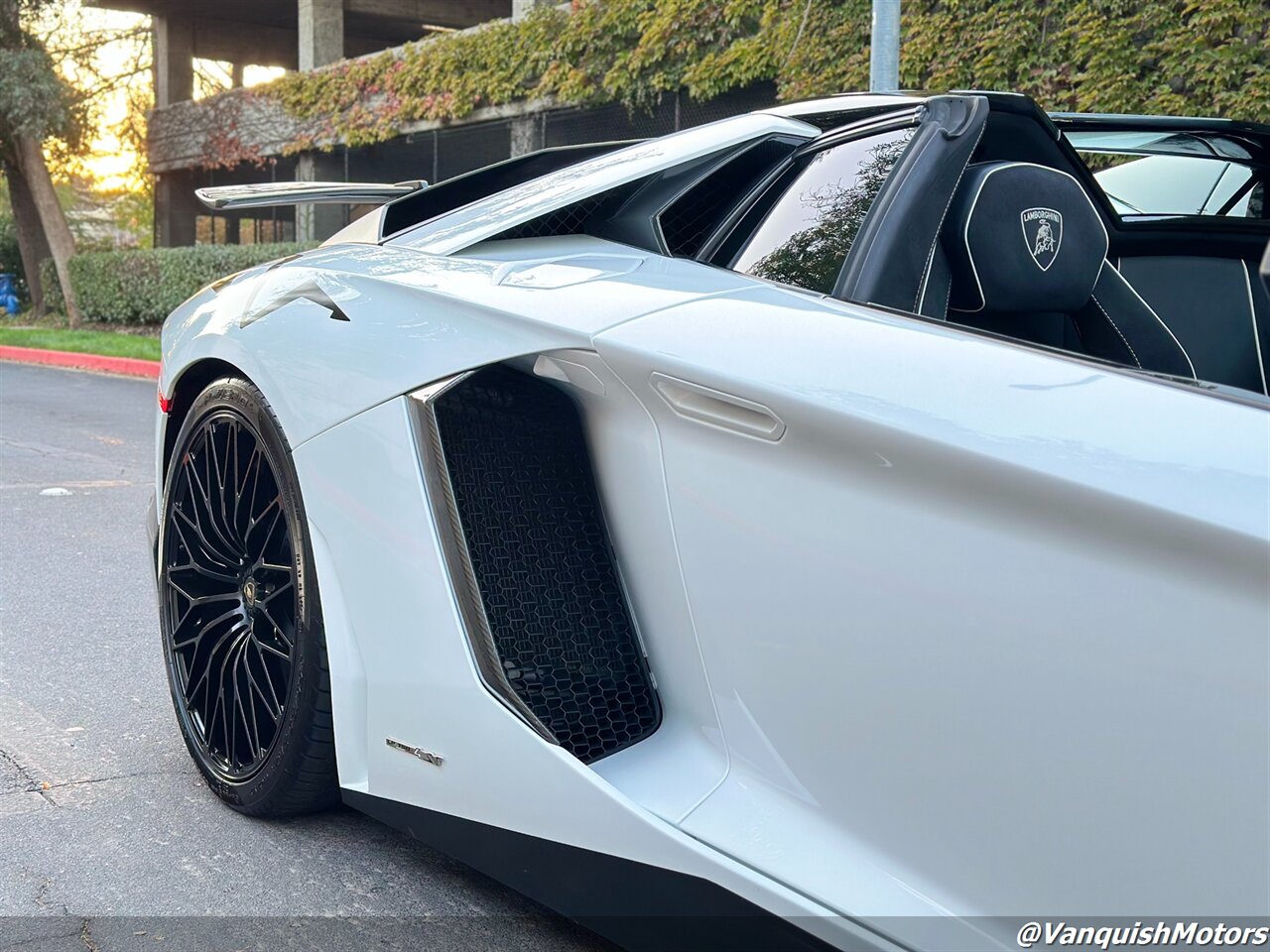 2017 Lamborghini Aventador LP 750-4 SV * RYFT  *  White Roadster - Photo 11 - Concord, CA 94520