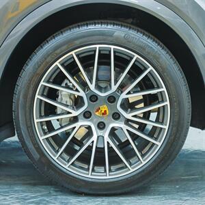 2020 Porsche Cayenne Turbo - Photo 42 - Ivyland, PA 18974