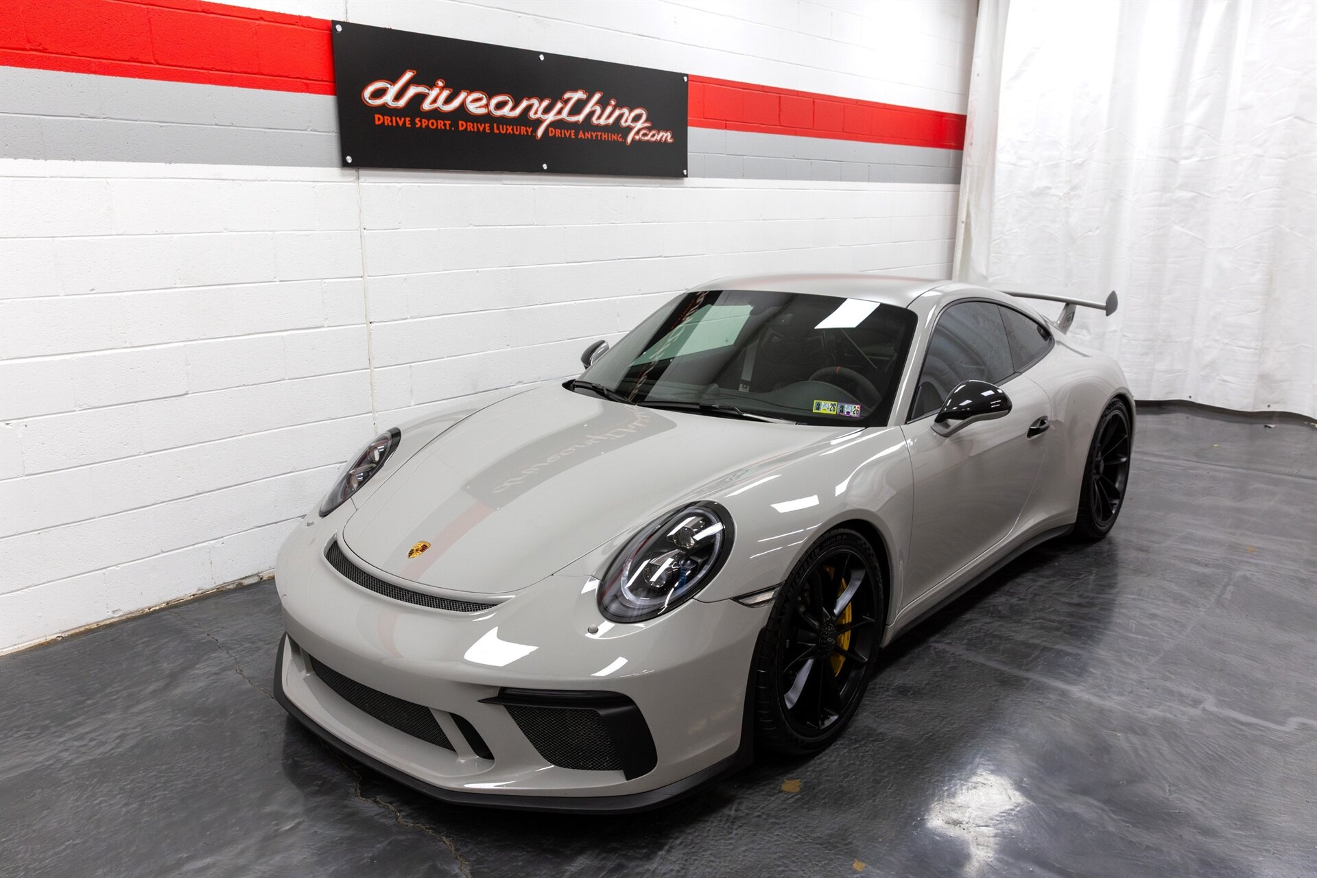 2018 Porsche 911 GT3   - Photo 1 - Ivyland, PA 18974
