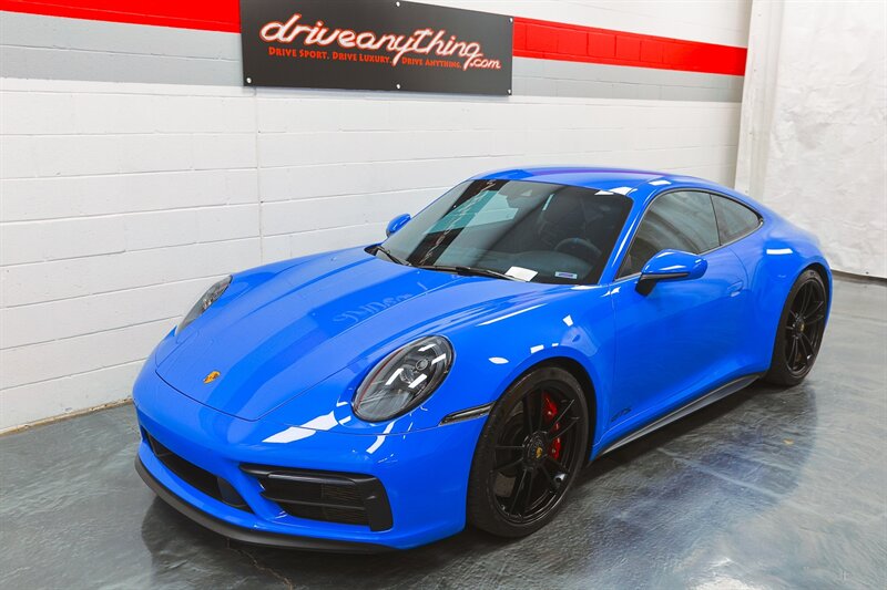 2022 Porsche 911 Carrera GTS  