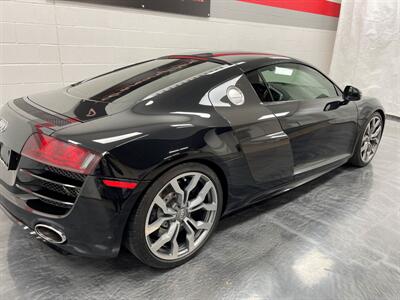 2010 Audi R8 5.2 quattro   - Photo 13 - Ivyland, PA 18974