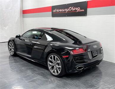 2010 Audi R8 5.2 quattro   - Photo 7 - Ivyland, PA 18974