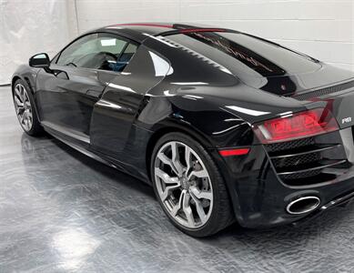 2010 Audi R8 5.2 quattro   - Photo 8 - Ivyland, PA 18974