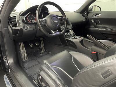 2010 Audi R8 5.2 quattro   - Photo 31 - Ivyland, PA 18974