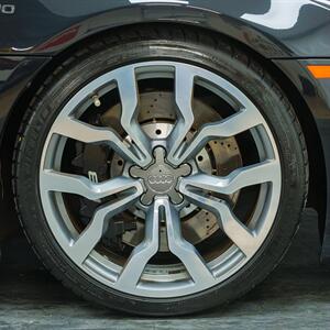 2011 Audi R8 5.2 quattro   - Photo 51 - Ivyland, PA 18974