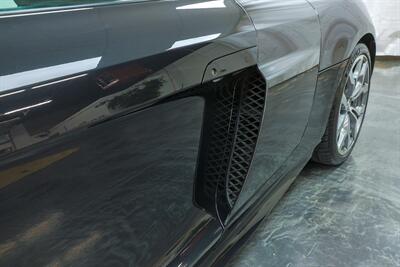 2011 Audi R8 5.2 quattro   - Photo 15 - Ivyland, PA 18974