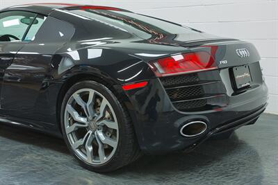 2011 Audi R8 5.2 quattro   - Photo 19 - Ivyland, PA 18974