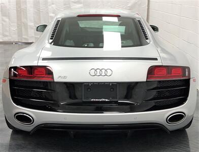 2010 Audi R8 5.2 quattro   - Photo 11 - Ivyland, PA 18974