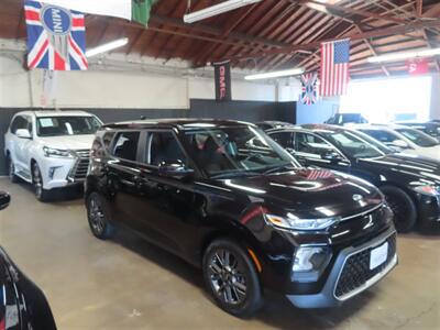 2021 Kia Soul S   - Photo 2 - Costa Mesa, CA 92626